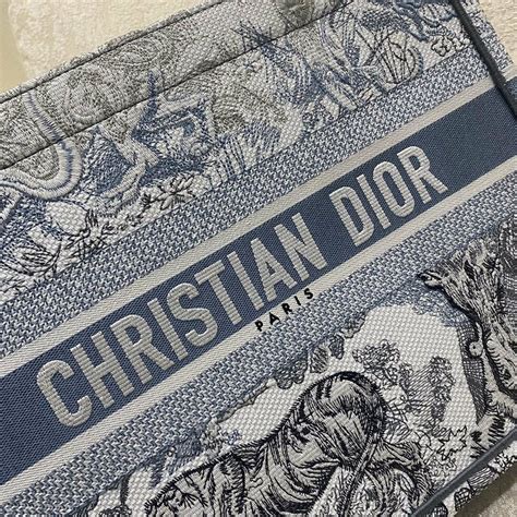 cult dior personalized items.